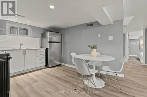 409 Blake Boulevard Ottawa ON K1L 6L1
