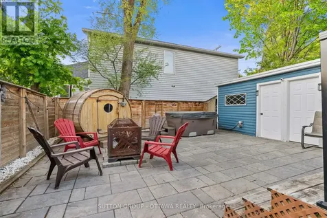409 Blake Boulevard Ottawa ON K1L 6L1