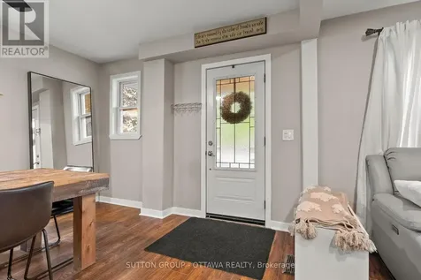 409 Blake Boulevard Ottawa ON K1L 6L1