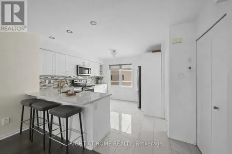 161 Camden Private Ottawa ON K2J 6J1