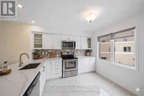 161 Camden Private Ottawa ON K2J 6J1