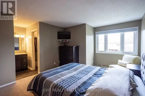 1521 Briarfield Crescent Ottawa ON K4A 1Z9