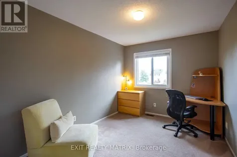 1521 Briarfield Crescent Ottawa ON K4A 1Z9
