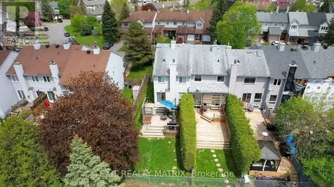 1521 Briarfield Crescent Ottawa ON K4A 1Z9