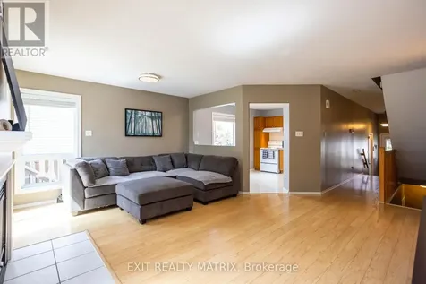 1521 Briarfield Crescent Ottawa ON K4A 1Z9