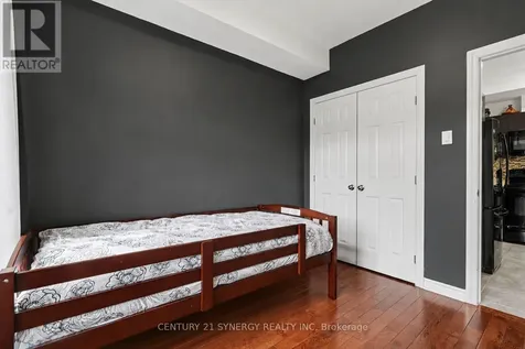 318 Everest Private Ottawa ON K1G 4E3
