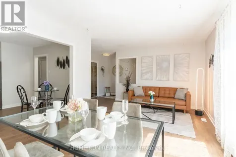 313 Savard Avenue Ottawa ON K1L 7S1