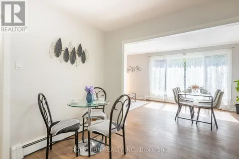 313 Savard Avenue Ottawa ON K1L 7S1