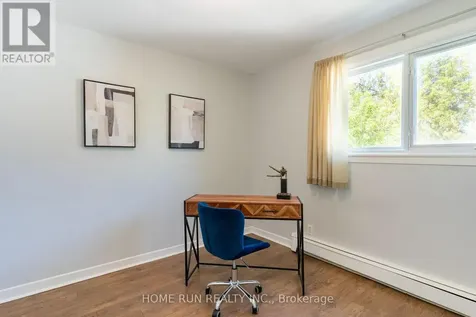 313 Savard Avenue Ottawa ON K1L 7S1