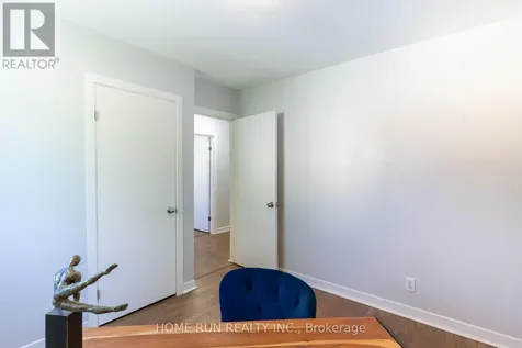 313 Savard Avenue Ottawa ON K1L 7S1