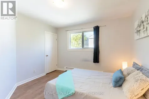 313 Savard Avenue Ottawa ON K1L 7S1