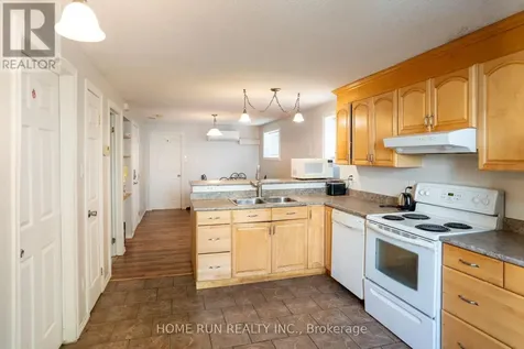 313 Savard Avenue Ottawa ON K1L 7S1