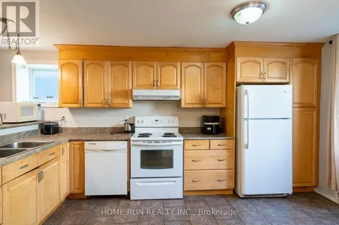 313 Savard Avenue Ottawa ON K1L 7S1