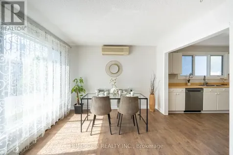 313 Savard Avenue Ottawa ON K1L 7S1