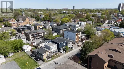 313 Savard Avenue Ottawa ON K1L 7S1