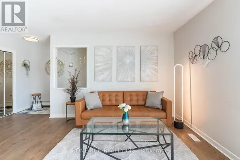 313 Savard Avenue Ottawa ON K1L 7S1