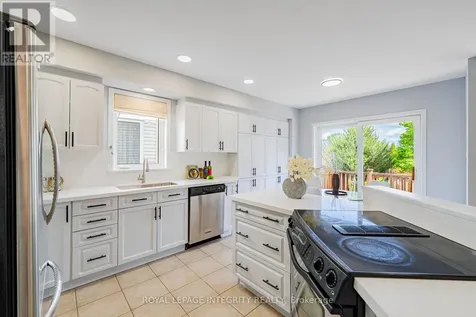 60 Wilderness Way Ottawa ON K2S 2E3