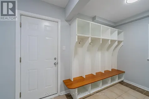 60 Wilderness Way Ottawa ON K2S 2E3
