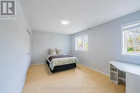 60 Wilderness Way Ottawa ON K2S 2E3
