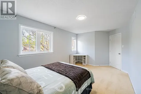 60 Wilderness Way Ottawa ON K2S 2E3