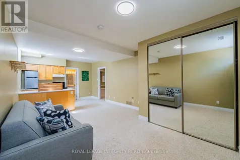60 Wilderness Way Ottawa ON K2S 2E3