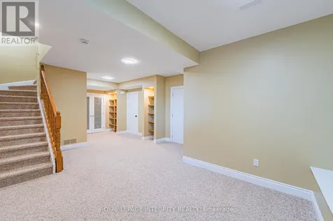 60 Wilderness Way Ottawa ON K2S 2E3