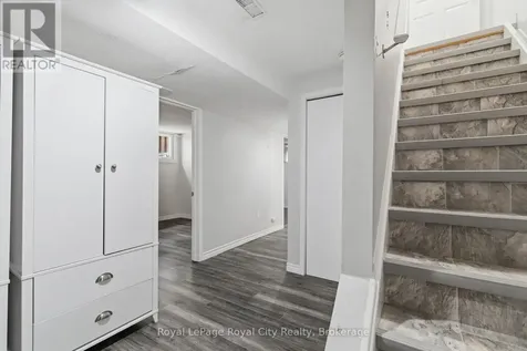 11 Sagewood Place Guelph (kortright West) ON N1G 3M8