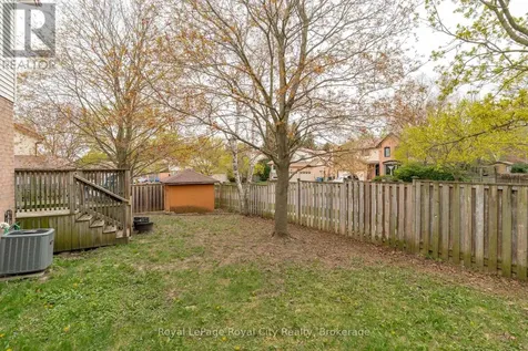 11 Sagewood Place Guelph (kortright West) ON N1G 3M8