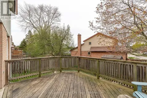 11 Sagewood Place Guelph (kortright West) ON N1G 3M8