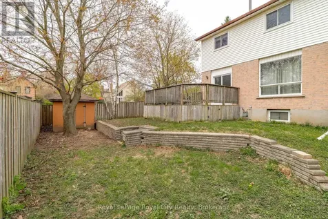11 Sagewood Place Guelph (kortright West) ON N1G 3M8