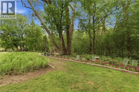 52 Blue Springs Drive Waterloo ON N2J 4M4
