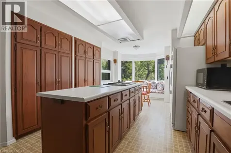 52 Blue Springs Drive Waterloo ON N2J 4M4