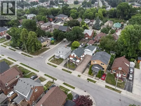 188 Wentworth Avenue Kitchener ON N2M 3S4