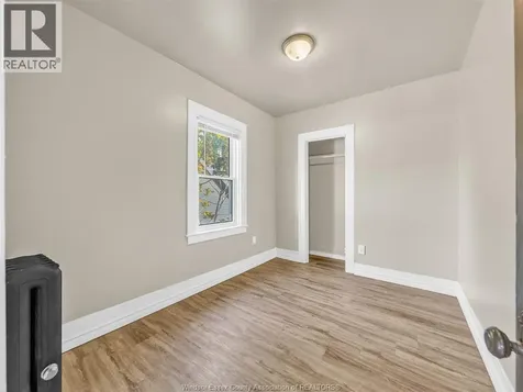 669 Park Street West Windsor ON N9A 5V7