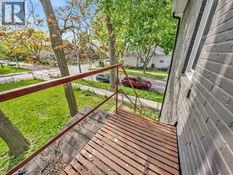 669 Park Street West Windsor ON N9A 5V7