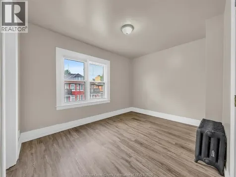 669 Park Street West Windsor ON N9A 5V7