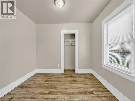 669 Park Street West Windsor ON N9A 5V7