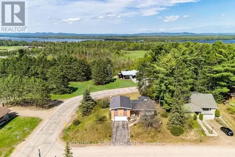 620 Birch Street Petawawa ON K8A 7K6