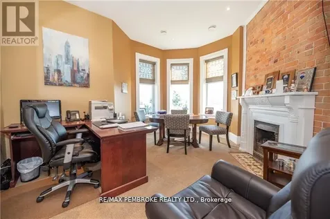 464 Pembroke Street West Pembroke ON K8A 5N9