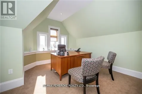 464 Pembroke Street West Pembroke ON K8A 5N9