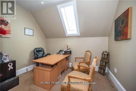 464 Pembroke Street West Pembroke ON K8A 5N9