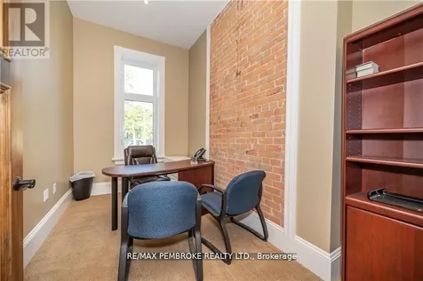 464 Pembroke Street West Pembroke ON K8A 5N9