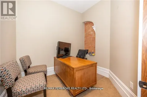 464 Pembroke Street West Pembroke ON K8A 5N9