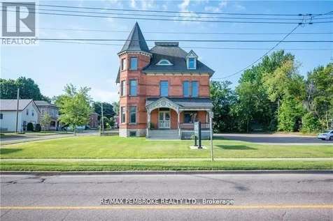 464 Pembroke Street West Pembroke ON K8A 5N9