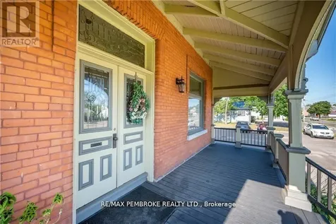 464 Pembroke Street West Pembroke ON K8A 5N9
