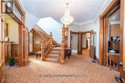 464 Pembroke Street West Pembroke ON K8A 5N9