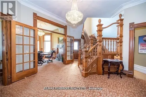 464 Pembroke Street West Pembroke ON K8A 5N9