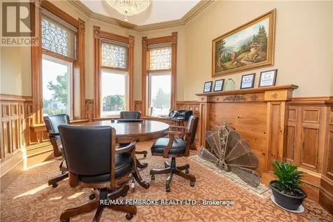 464 Pembroke Street West Pembroke ON K8A 5N9