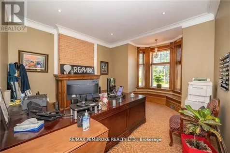 464 Pembroke Street West Pembroke ON K8A 5N9