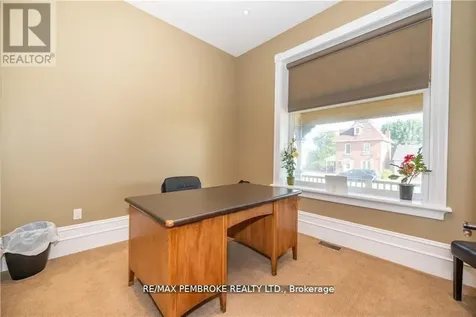 464 Pembroke Street West Pembroke ON K8A 5N9
